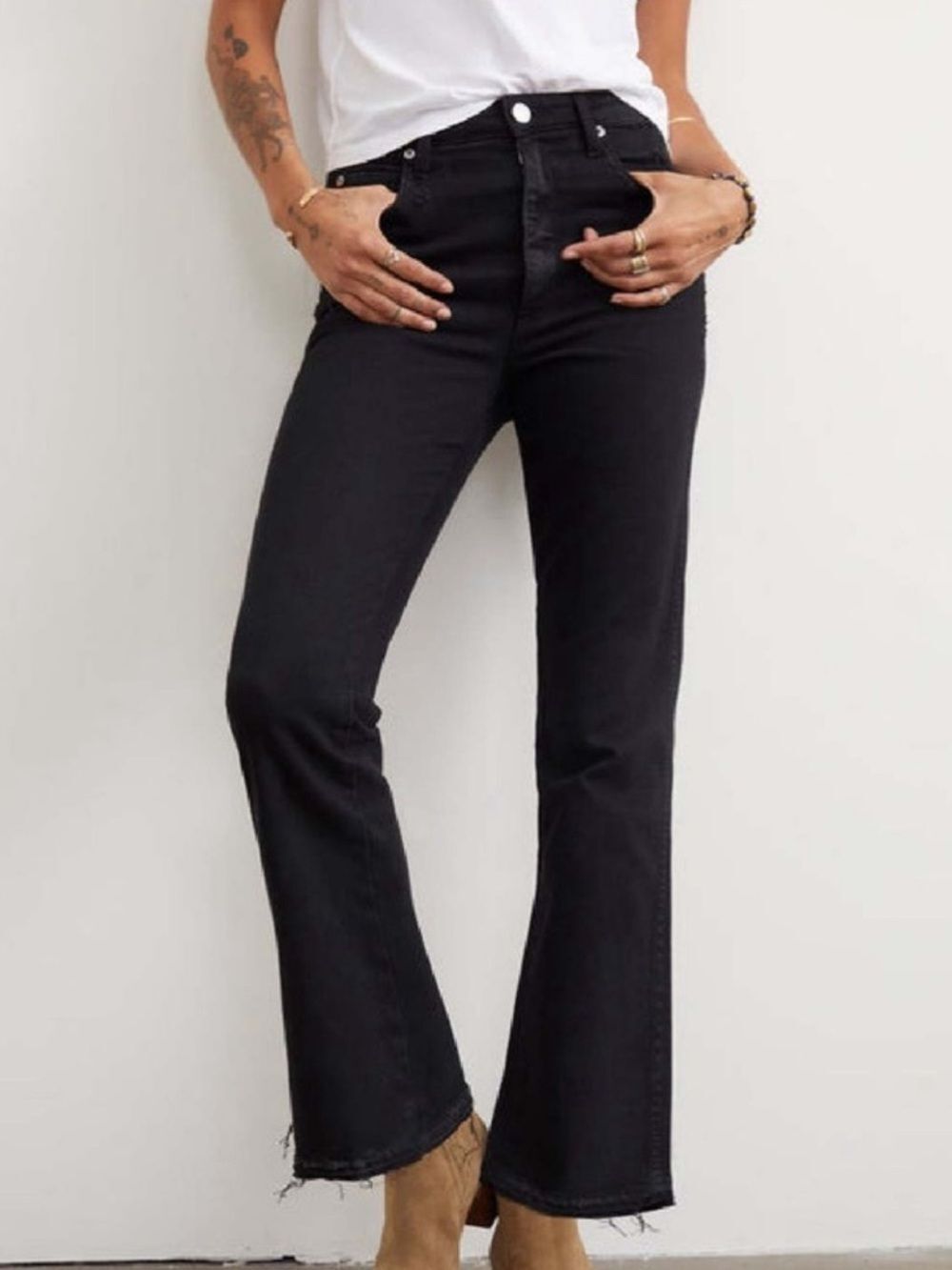AMO Bella Jeans in Black Oak